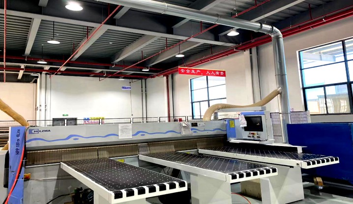 Wood Panel Electronic Saw 2